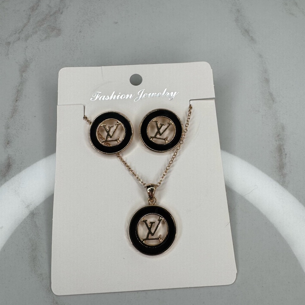 Earring & Necklace Set - Picture 11 of 12